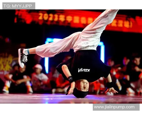 北京街舞队在攀岩联赛中的灵活性展现与战术分析